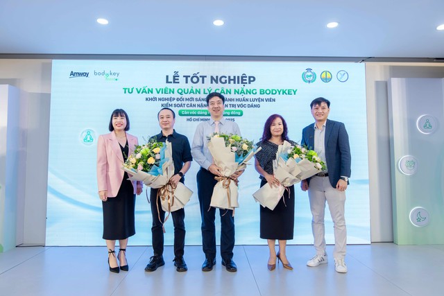 184 nhà phân phối Amway hoàn tất khóa ‘Tư vấn viên Quản lý cân nặng BodyKey 2024’ 184 nhà phân phối Amway hoàn tất khóa ‘Tư vấn viên Quản lý cân nặng BodyKey 2024’