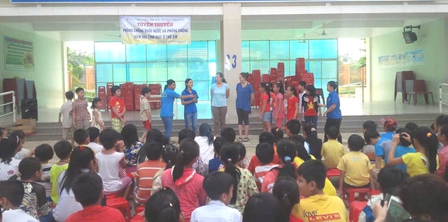 TP.HCM: 2 bé trai ở xã Đông Thạnh đuối nước khi cùng bạn ra bờ sông chơi TP.HCM: 2 bé trai ở xã Đông Thạnh đuối nước khi cùng bạn ra bờ sông chơi