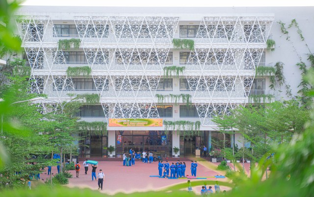 Trường ĐH FPT triển khai chuỗi sự kiện quy mô toàn quốc cho học sinh, phụ huynh Trường ĐH FPT triển khai chuỗi sự kiện quy mô toàn quốc cho học sinh, phụ huynh