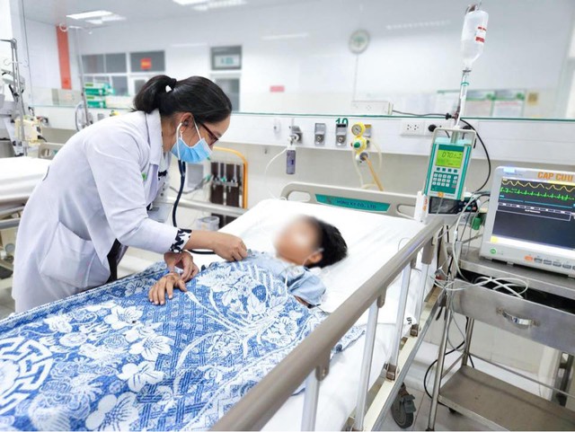 Nạn nhân 9 tuổi thoát chết sau tai nạn kinh hoàng trên cao tốc Vĩnh Hảo Nạn nhân 9 tuổi thoát chết sau tai nạn kinh hoàng trên cao tốc Vĩnh Hảo