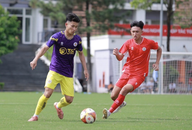 Mưa bàn thắng tại vòng loại giải U.21, lộ diện các đội lọt vào vòng chung kết- Ảnh 4. Mưa bàn thắng tại vòng loại giải U.21, lộ diện các đội lọt vào vòng chung kết- Ảnh 4.