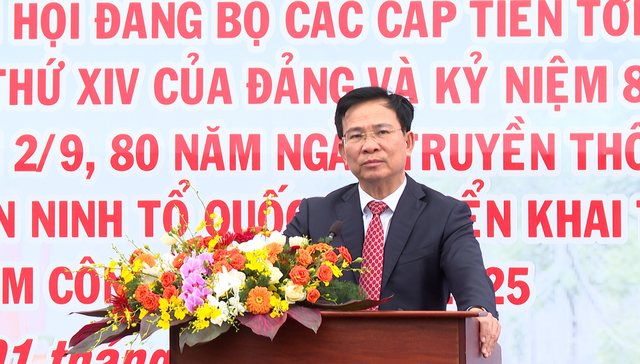Lâm Đồng: 'Tôi làm công an xã', nói không với khói thuốc và tiếng còi xe- Ảnh 1. Lâm Đồng: 'Tôi làm công an xã', nói không với khói thuốc và tiếng còi xe- Ảnh 1.