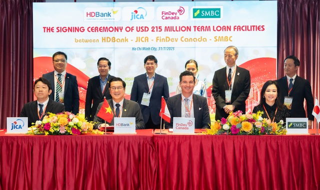 HDBank ký khoản vay hợp vốn 215 triệu USD với 3 tổ chức tài chính quốc tế- Ảnh 1.