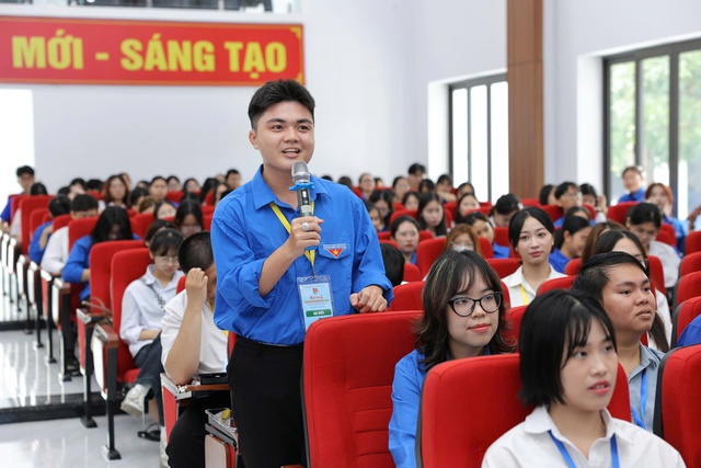'Không có ngoại ngữ, thanh niên hôm nay khó có thể bước ra thế giới'- Ảnh 3.