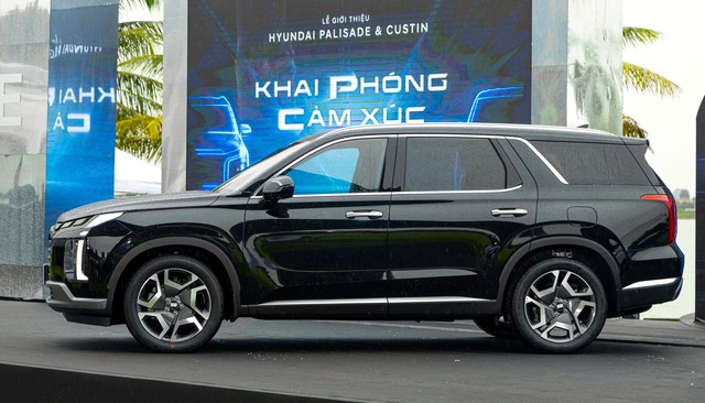 3 mẫu SUV lớn hơn Ford Everest, giá dưới 2 tỉ đồng - Ảnh 5.