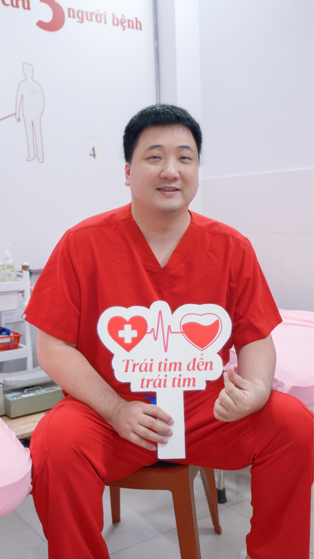 Dr. Nguyên Giáp lan tỏa yêu thương qua hành động hiến máu nhân đạo- Ảnh 1.