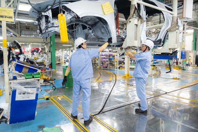 Toyota trở thành hãng xe 'ngoại' bán chạy nhất Việt Nam nửa đầu năm 2025 - Ảnh 3.