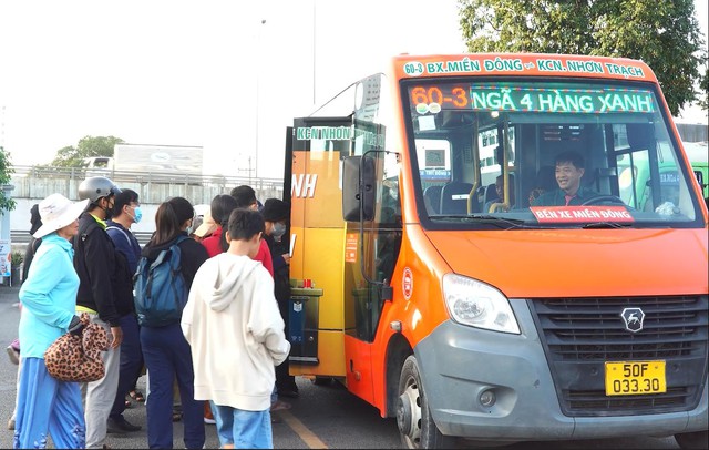 Đồng Nai: Điều chỉnh hành trình 3 tuyến xe buýt hỗ trợ người dân vào trung tâm TP.HCM- Ảnh 2. Đồng Nai: Điều chỉnh hành trình 3 tuyến xe buýt hỗ trợ người dân vào trung tâm TP.HCM- Ảnh 2.