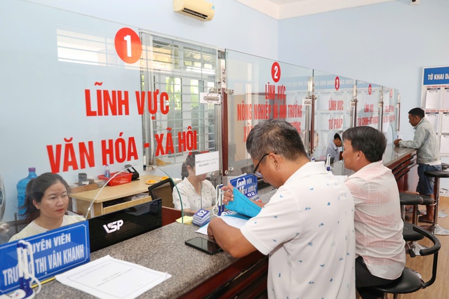 Khánh Hòa: Chính quyền 2 cấp vận hành thông suốt sau 1 tháng triển khai - Ảnh 2.