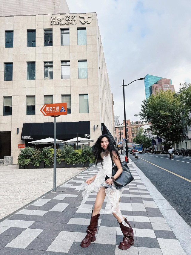 Nâng tầm khí chất với bốt da cổ cao cá tính- Ảnh 2.