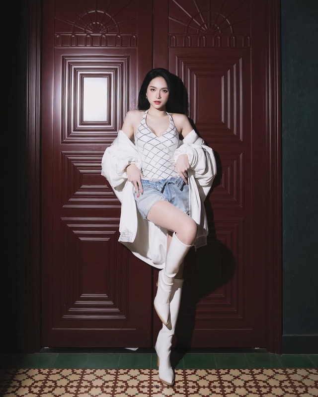 Nâng tầm khí chất với bốt da cổ cao cá tính- Ảnh 3.