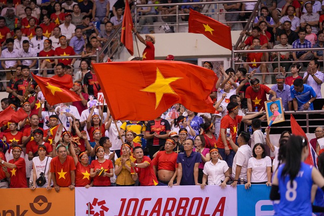 Người h&ugrave;ng B&iacute;ch Tuyền tiết lộ ch&igrave;a kh&oacute;a gi&uacute;p b&oacute;ng chuyền nữ Việt Nam thắng ngược Th&aacute;i Lan- Ảnh 2.