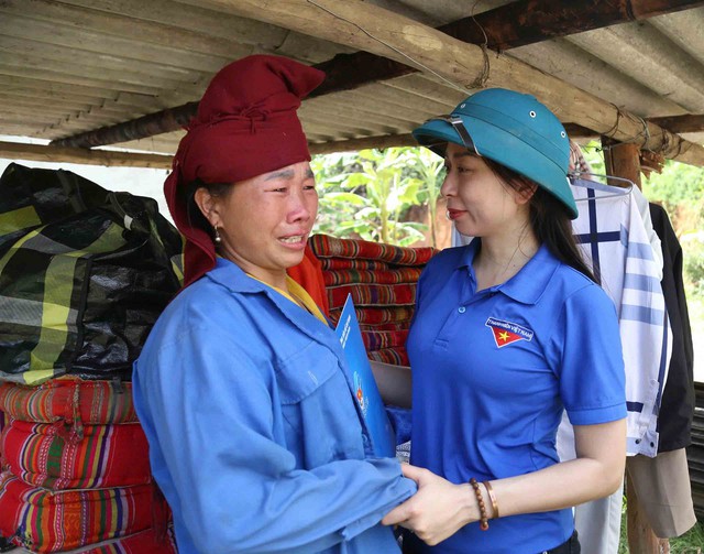 T.Ư Đoàn chung tay hỗ trợ bà con bị thiệt hại do bão lũ ở Sơn La - Ảnh 2.