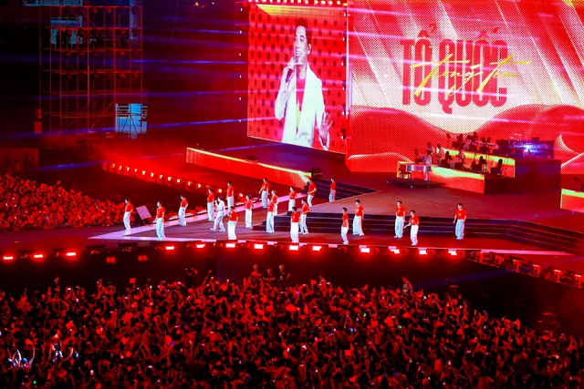 Hàng chục ngàn khán giả dự concert quốc gia ở Mỹ Đình - Ảnh 6.