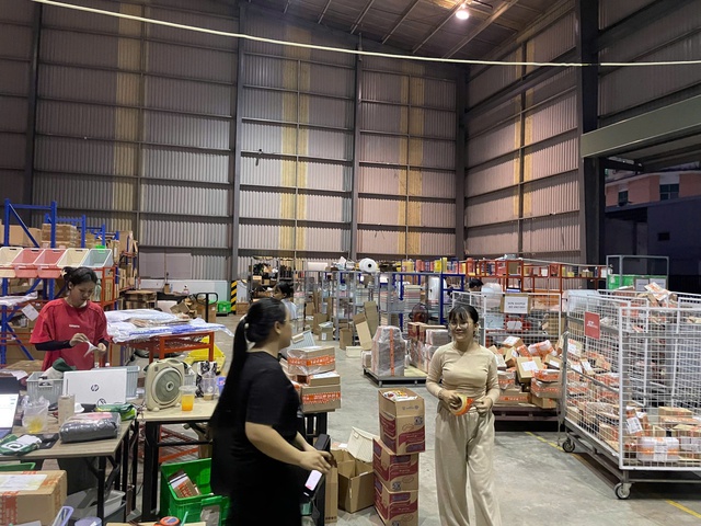 C&oacute; n&ecirc;n nghỉ việc c&ocirc;ng ty để b&aacute;n h&agrave;ng online?- Ảnh 2.