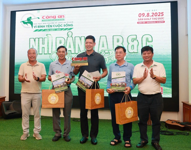 Tranh tài hấp dẫn tại giải golf 'Vì bình yên cuộc sống' năm 2025- Ảnh 4.