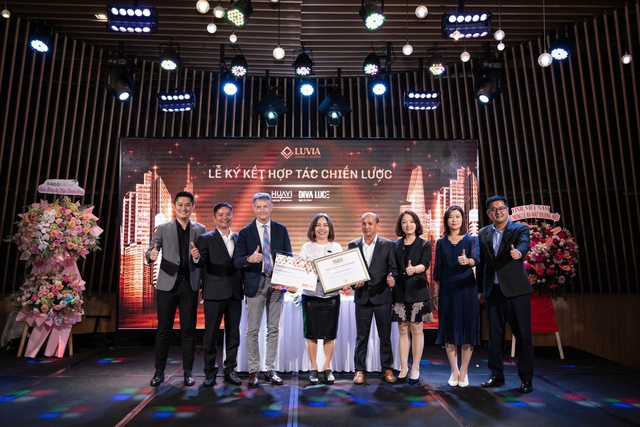 LUVIA k&yacute; kết hợp t&aacute;c c&ugrave;ng hai &ocirc;ng lớn Huayi v&agrave; Diva Luce - Ảnh 1.