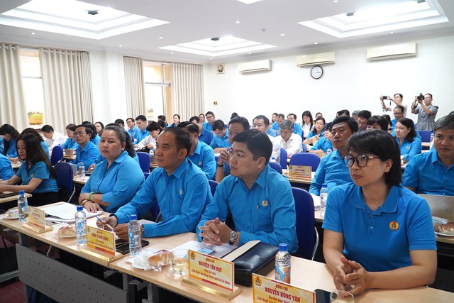 LĐLĐ TP.HCM đảm bảo không để trống địa bàn, cơ sở có sự hiện diện Công đoàn  - Ảnh 3.