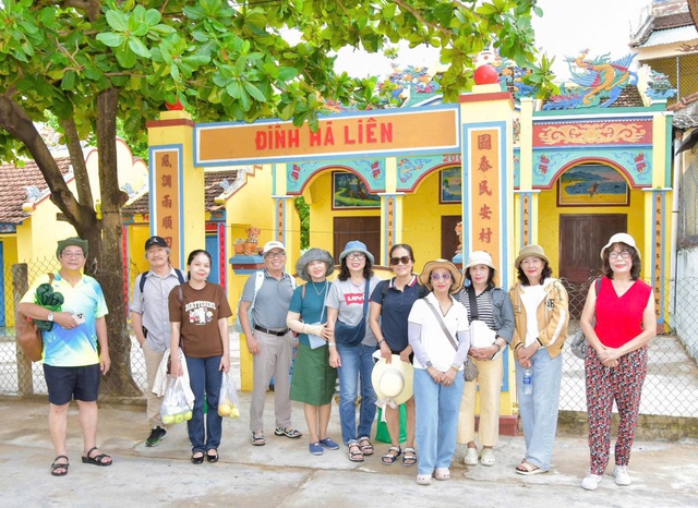 Những ngôi làng tuyệt đẹp ven biển: 'Ốc đảo' Hà Liên- Ảnh 10.