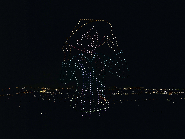 Mãn nhãn màn trình diễn 1.000 drone tại TP.Thiên niên kỷ T&T City Millennia Tây Ninh - Ảnh 1.