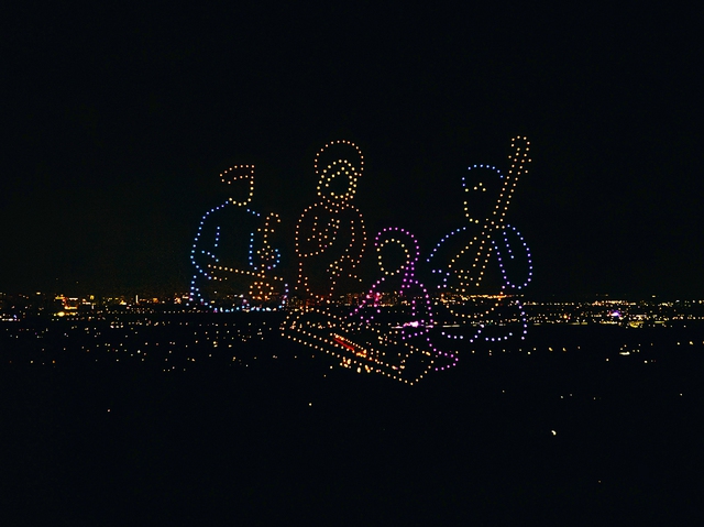 Mãn nhãn màn trình diễn 1.000 drone tại TP.Thiên niên kỷ T&T City Millennia Tây Ninh - Ảnh 4.