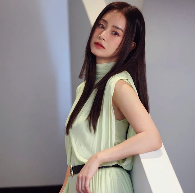 Top 10 nữ diễn viên Hàn Quốc giàu nhất năm 2025  - Ảnh 4.