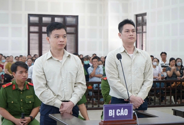 Đà Nẵng:Xét xử vụ lừa đảo gần 140 tỉ đồng, hàng trăm bị hại ngồi kín tòa - Ảnh 1.