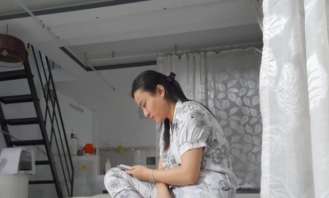 Vì sao có những người trẻ gửi vị trí trực tiếp cho người khác trước khi ngủ?- Ảnh 1.