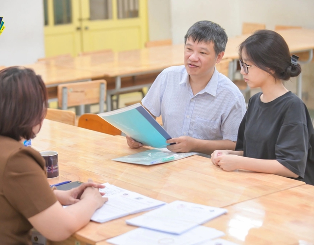 Xếp lớp theo từng môn học lựa chọn, tiếp tục dạy tích hợp 'theo điều kiện'- Ảnh 1.