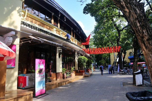 Phá dỡ một phần nhà hàng Thủy Tạ cạnh hồ Hoàn Kiếm- Ảnh 6.