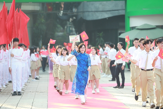 Năm 2026 học sinh tựu trường sớm, thi tốt nghiệp THPT sớm- Ảnh 1.