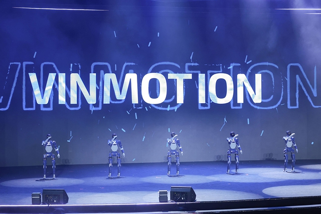 Chủ tịch VinMotion: Dàn robot hình người nhảy múa gây sốt 100% 'make in Vietnam'- Ảnh 2.
