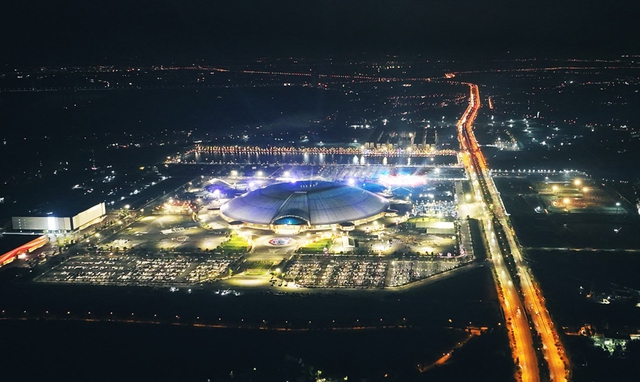 Vingroup bổ sung hạ tầng, năng lượng xanh là trụ cột mới- Ảnh 1. Vingroup bổ sung hạ tầng, năng lượng xanh là trụ cột mới- Ảnh 1.