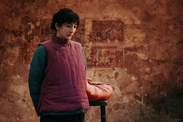 Dương Mịch tái xuất với tạo hình nông dân trong phim mới - Ảnh 1.