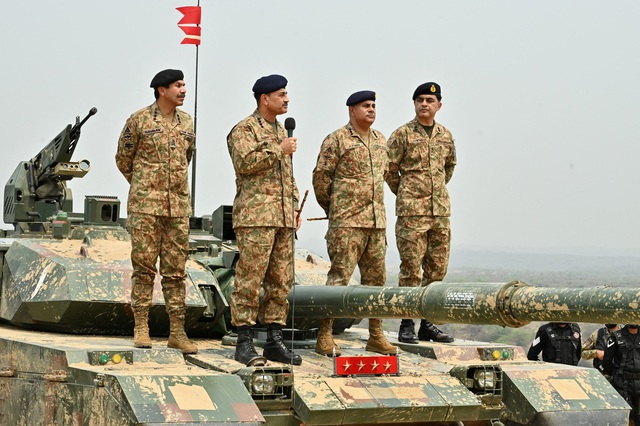 Ấn Độ - Pakistan khẩu chiến về phát ngôn hạt nhân - Ảnh 1.
