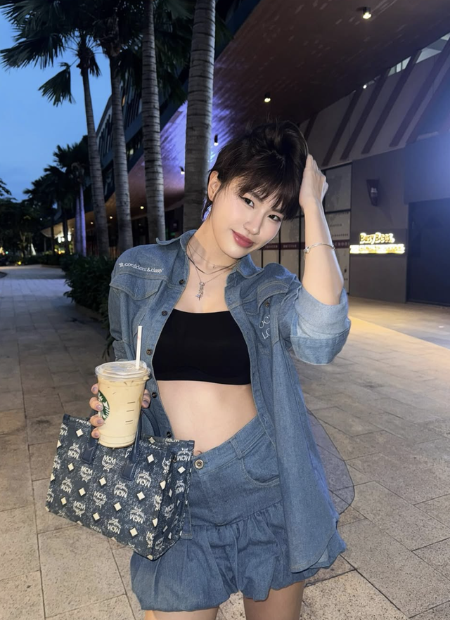 Biến tấu áo sơ mi dài tay để nàng xinh tươi ngày đầu thu  - Ảnh 3.