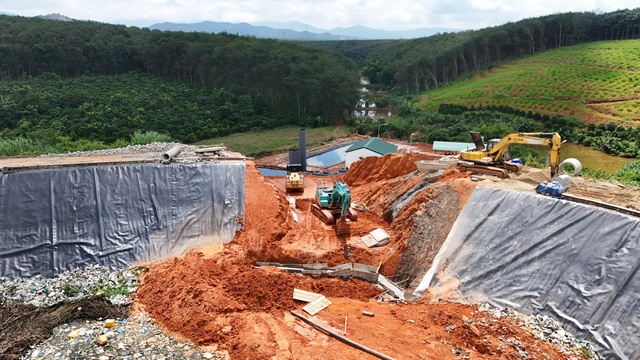 Quảng Ngãi kiểm định công trình xử lý rác Ngọc Hồi trước khi vận hành lại - Ảnh 2.