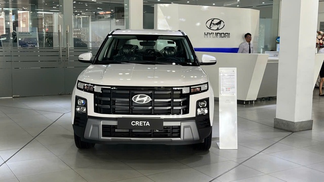 SUV cỡ nhỏ dưới 750 triệu: Hyundai Creta giảm gi&aacute; mạnh nhất, Xforce cập nhật bản mới - Ảnh 2.