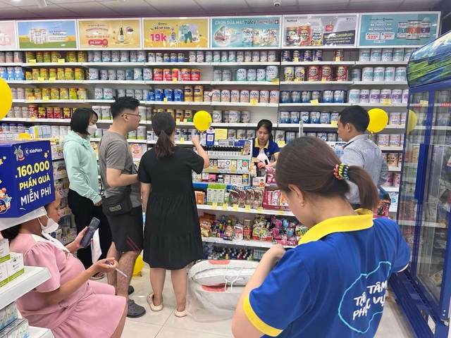 Khuyến khích chăn nuôi bò sữa nội địa, siết chặt sữa nhập khẩu- Ảnh 1. Khuyến khích chăn nuôi bò sữa nội địa, siết chặt sữa nhập khẩu- Ảnh 1.