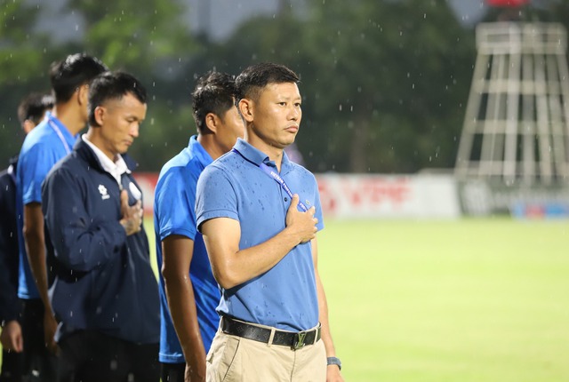 Thiếu tướng Lê Vân nói điều tâm huyết, HLV Thạch Bảo Khanh: 'PVF-CAND sẽ tạo bất ngờ ở V-League'- Ảnh 2.