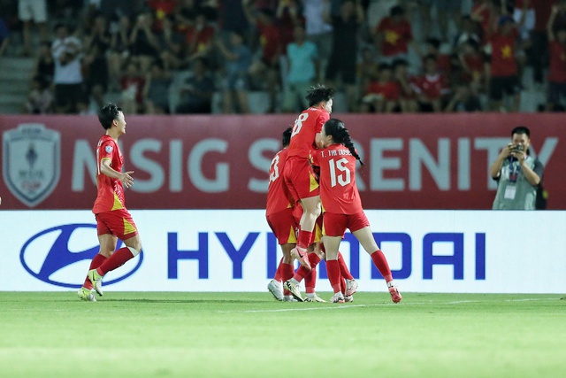 فيتنام 1-0 تايلاند، كأس آسيان للسيدات 2025: ثو ثاو تفتتح التسجيل - الصورة 3.