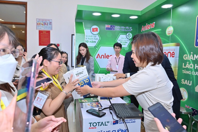Lắng nghe cơ thể để phát hiện sớm loãng xương và thoái hóa khớp  - Ảnh 2.