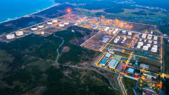 BSR ‘tím trần’ giữa phiên VN-Index lập đỉnh lịch sử - Ảnh 3.