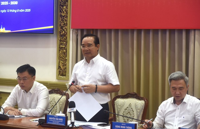 Chuyên gia góp ý để thu nhập bình quân người dân TP.HCM đạt 15.000 USD - Ảnh 5.
