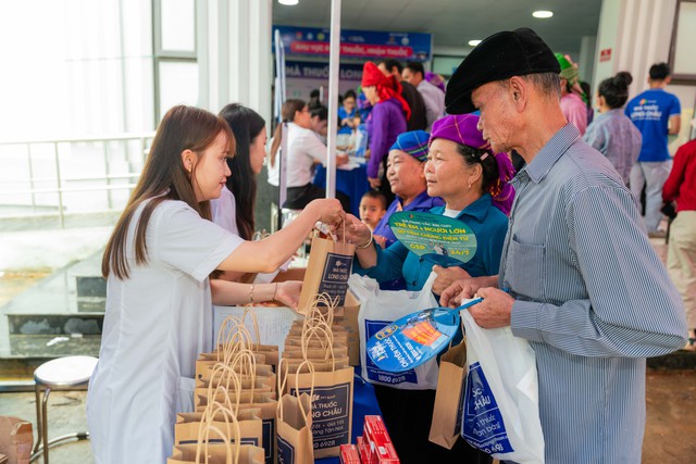 Long Châu và Foripharm hợp tác đưa sản phẩm chính hãng đến tay người tiêu dùng - Ảnh 1.