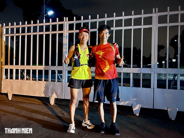 ‘Dị nhân’ Nguyễn Văn Long nói lời đặc biệt trước giờ chạy bộ xuyên Việt lần 3- Ảnh 1.
