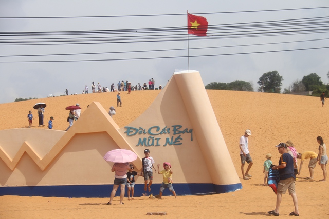 Quyết tâm 'cán đích' thu ngân sách  ở các địa phương top đầu ven biển Lâm Đồng- Ảnh 5.