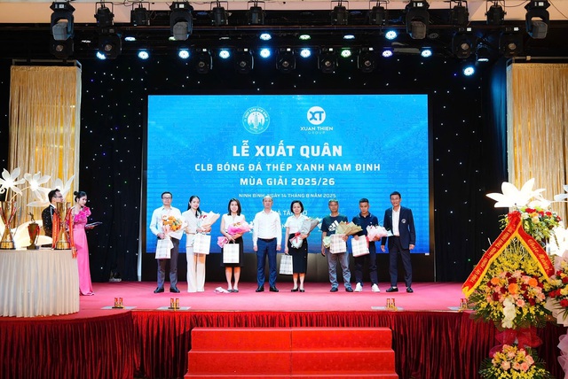 Tân binh cao 2 m của CLB Nam Định: 'Tôi không đến để thay Xuân Son' - ảnh 2