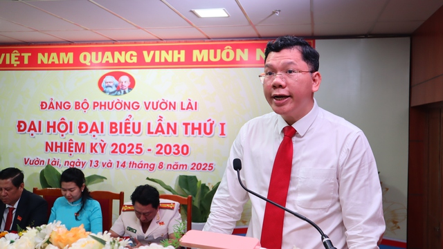 TP.HCM: Ông Lâm Hùng Tấn làm Bí thư phường Vườn Lài- Ảnh 4.