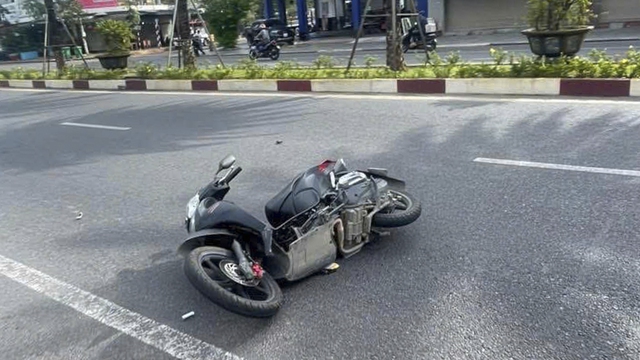Gây tai nạn bỏ trốn, khi bị phát hiện người đàn ông tấn công CSGT - Ảnh 2.